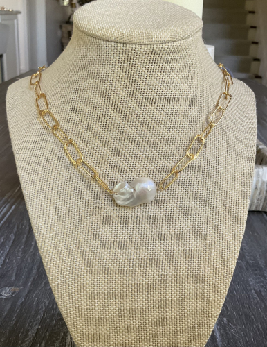 Baroque Pearl Necklace