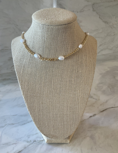 Chunky Pearl and Chain Necklace